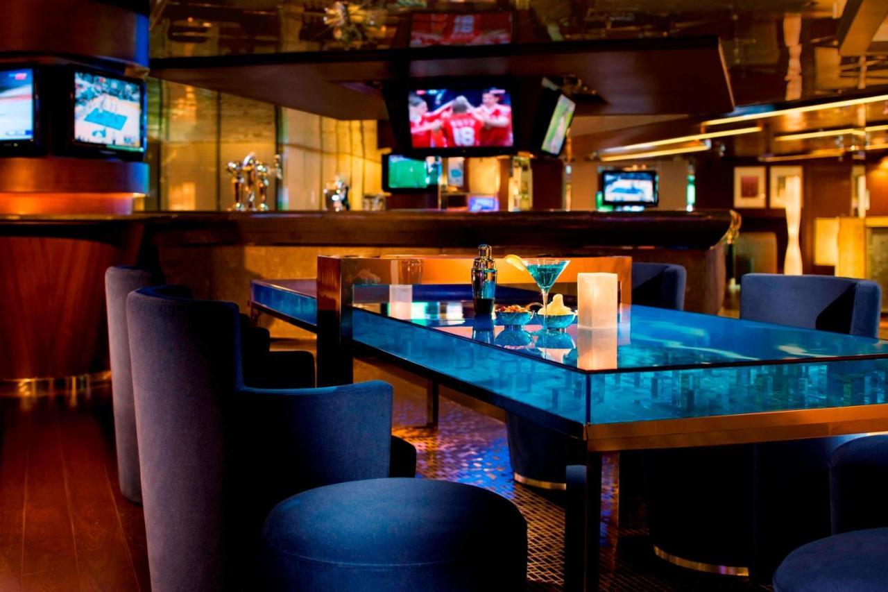 Hong Kong Skycity Marriott Hotel Ресторан фото The Sports Bar